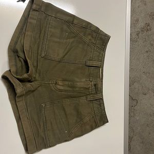 Pacsun army green mom shorts in size 24